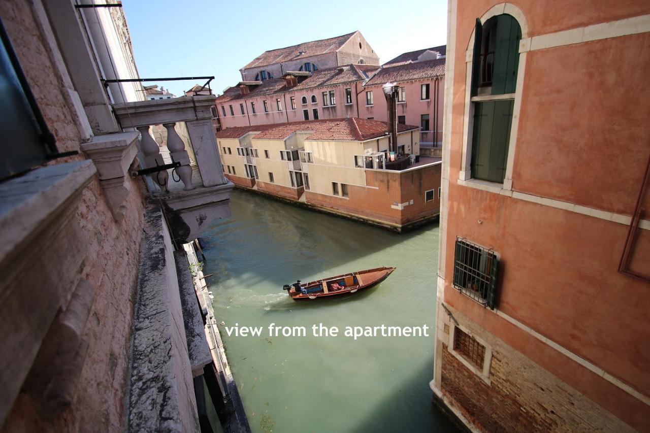 Marco Canal-Views Venice Exterior photo